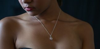 Sukienki wyjściowe muszą być eleganckie