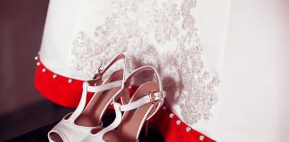 Sukienki wieczorowe online – czy warto je tak kupować? Sukienki wieczorowe online - czy warto je tak kupować?