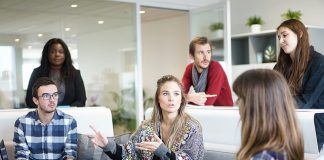 Bank i jego usługi finansowe