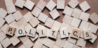 Co powinna zawierać wyprawka dla noworodka? Co powinna zawierać wyprawka dla noworodka?