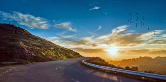 Zwiedzanie i turystyka aktywna Zwiedzanie i turystyka aktywna