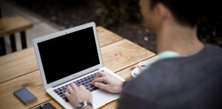 Jeśli nie etat, to co? Samozatrudnienie w praktyce. Jeśli nie etat, to co? Samozatrudnienie w praktyce.