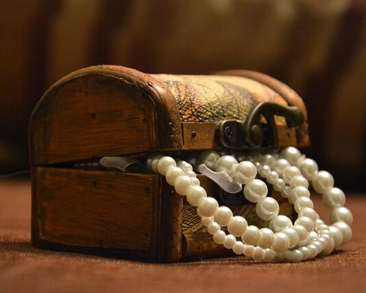 Czy korale są modne?