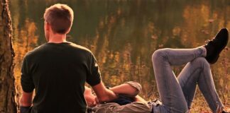 W czym mężczyzna na basen? W czym mężczyzna na basen?