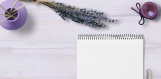 Jak napisać na kopercie do rąk własnych? Jak napisać na kopercie do rąk własnych?