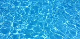 Dlaczego nie można wchodzić na basen w szortach? Dlaczego nie można wchodzić na basen w szortach?