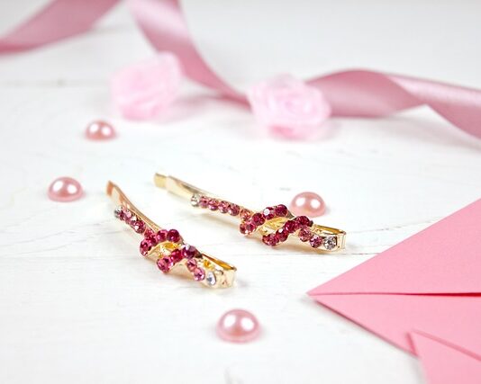 Kto daje kopertę na weselu? Kto daje kopertę na weselu?