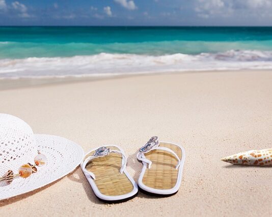 Jakie klapki męskie na plażę? Jakie klapki męskie na plażę?