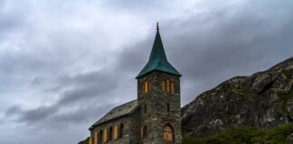 Czy noszenie kapci jest zdrowe? Czy noszenie kapci jest zdrowe?