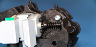 Czym lepiej przekłuć uszy pistoletem czy igła? Czym lepiej przekłuć uszy pistoletem czy igła?