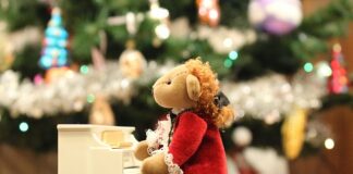 Jak nosić stanik do bluzki z odkrytymi ramionami? Jak nosić stanik do bluzki z odkrytymi ramionami?