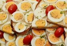 Jak ubrać się na imprezę w stylu lat 80? Jak ubrać się na imprezę w stylu lat 80?