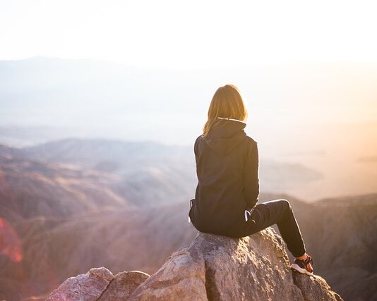 Jak się nazywa bluza bez rękawów? Jak się nazywa bluza bez rękawów?