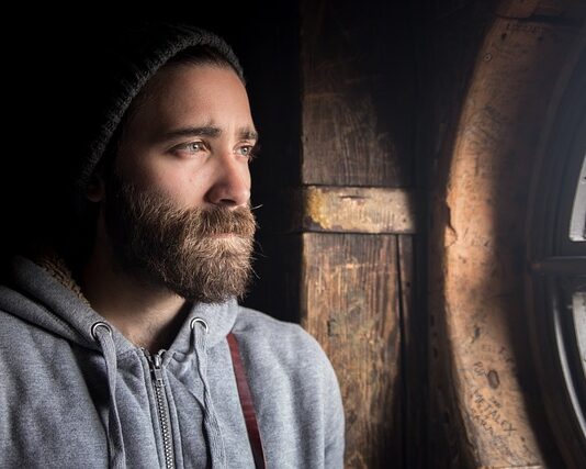 Czy czapka z siatką chroni przed słońcem?