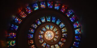 Jakie wzory modne w 2023 roku? Jakie wzory modne w 2023 roku?